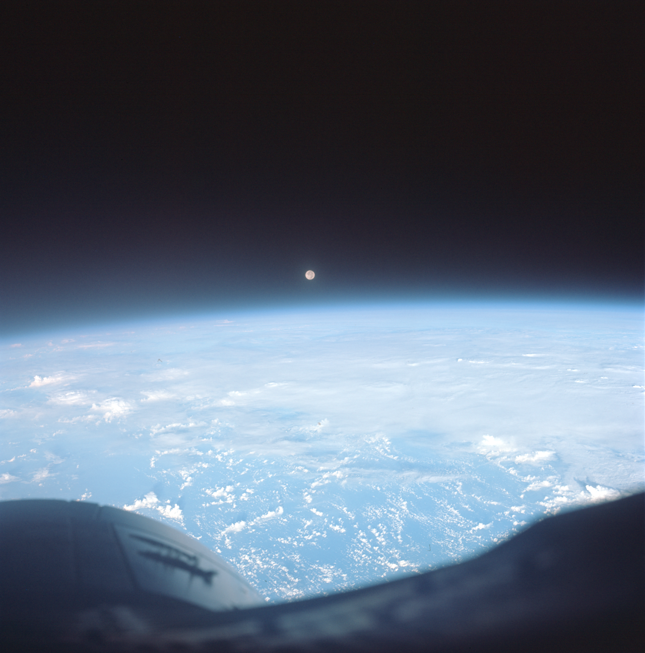 Archillect ID 320749