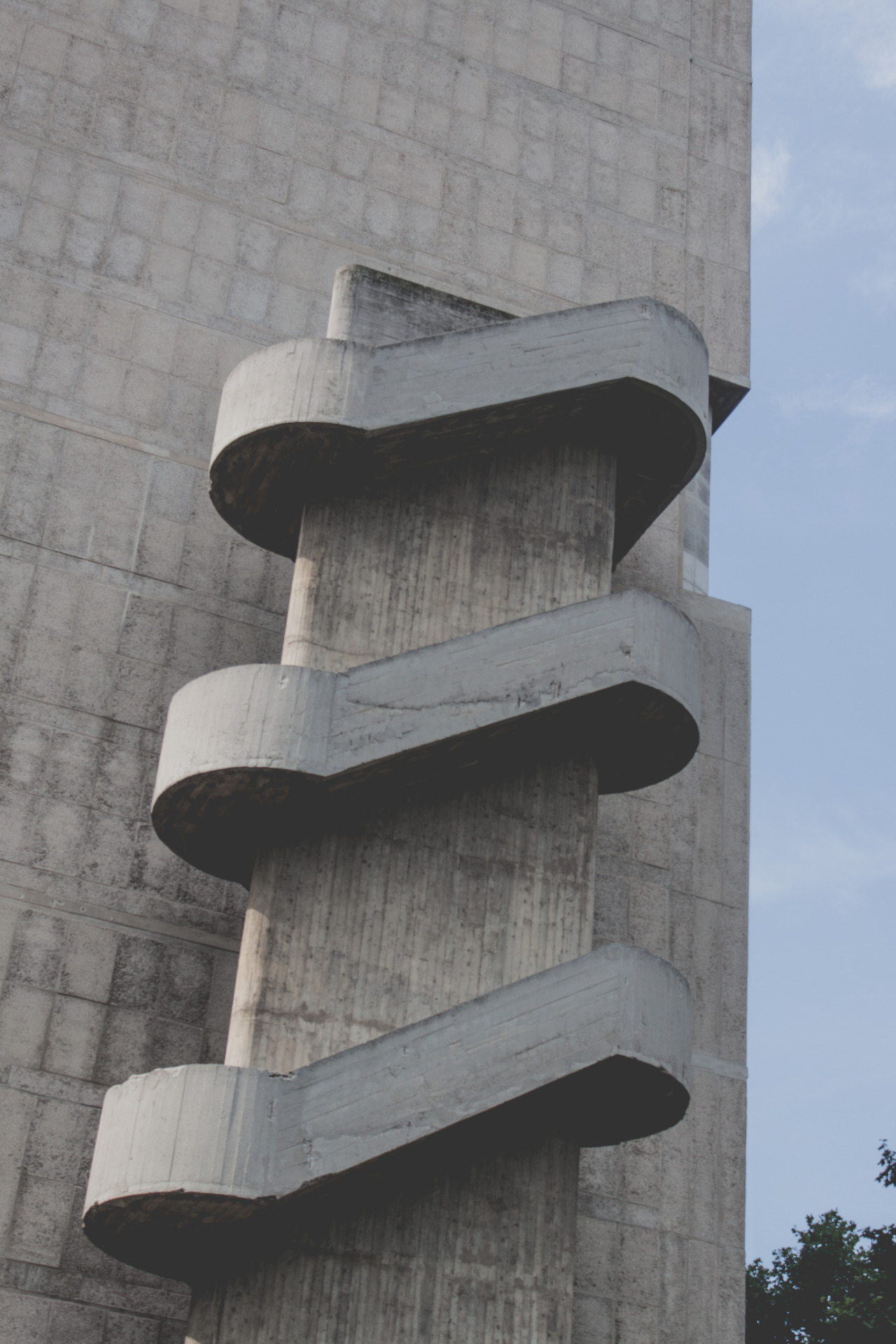 Archillect ID 322534