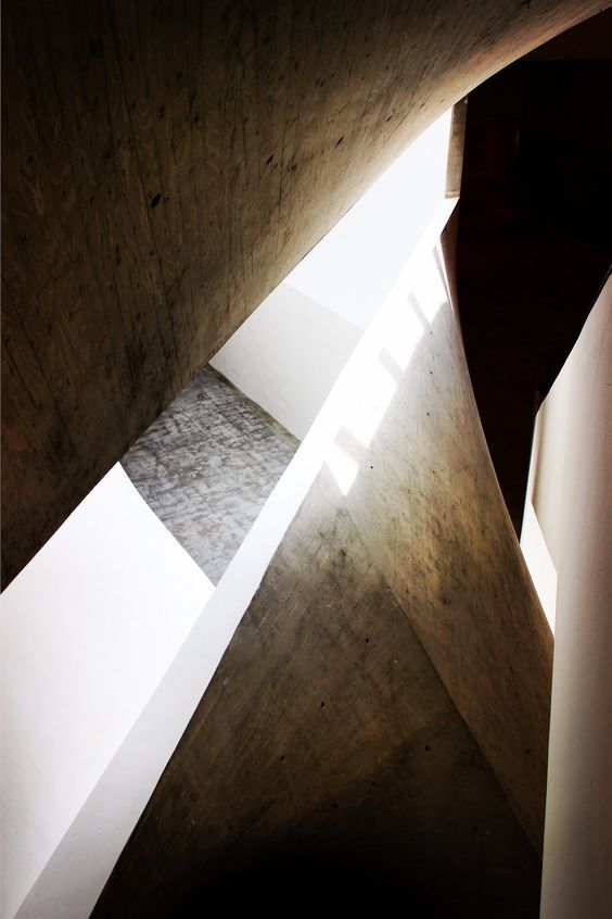 Archillect ID 323795