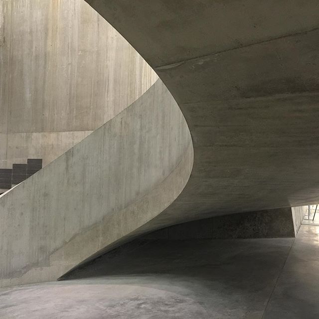 Archillect ID 324467