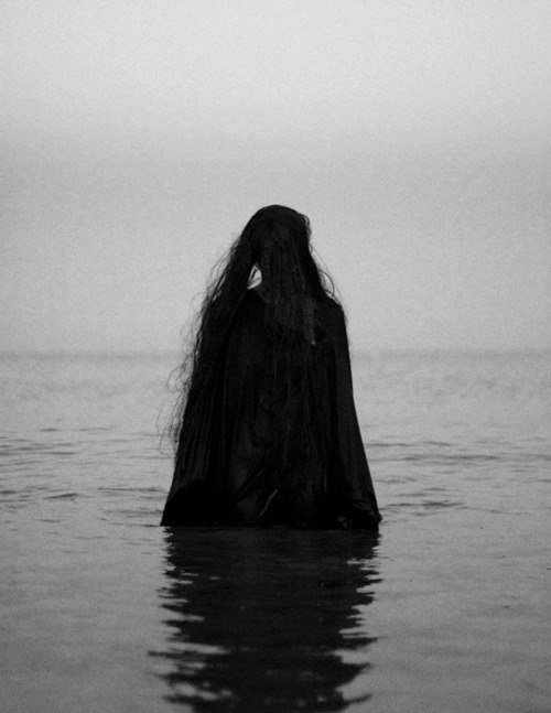 Archillect ID 325277