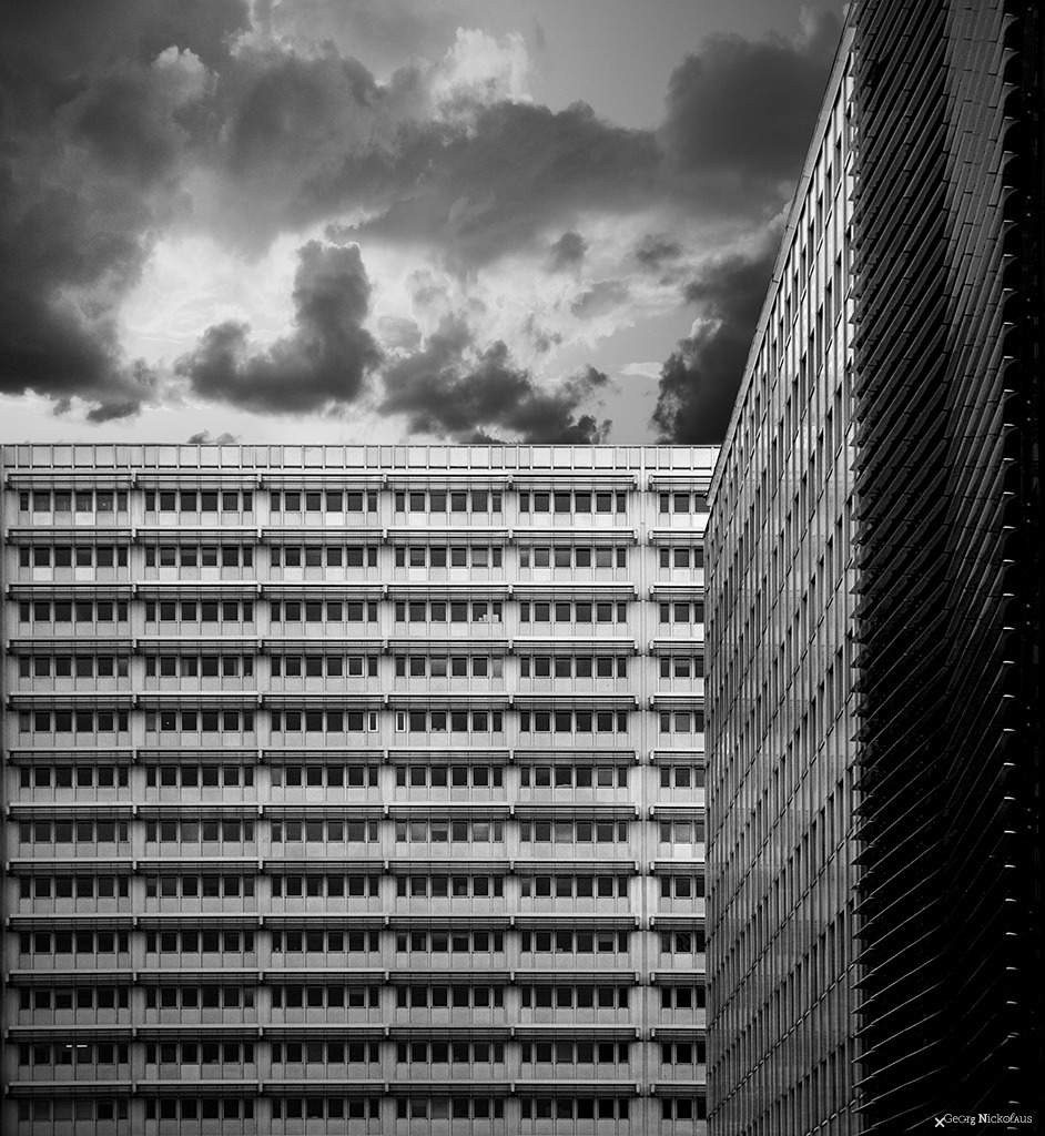 Archillect ID 325492