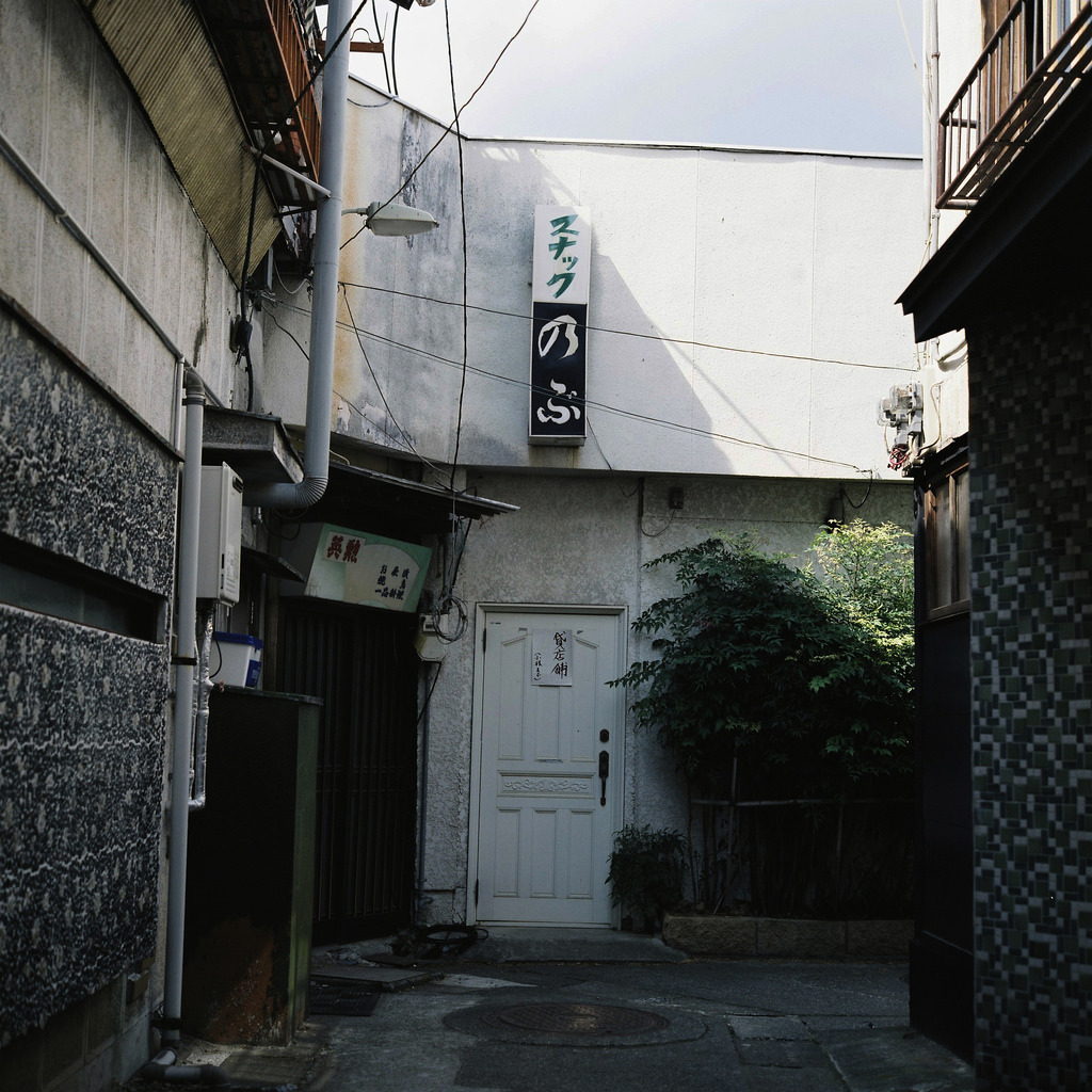 Archillect ID 325686