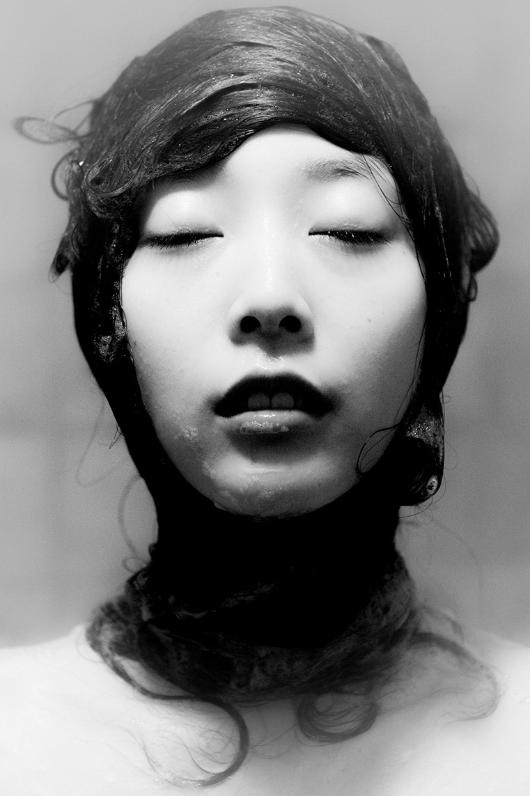 Archillect ID 325811