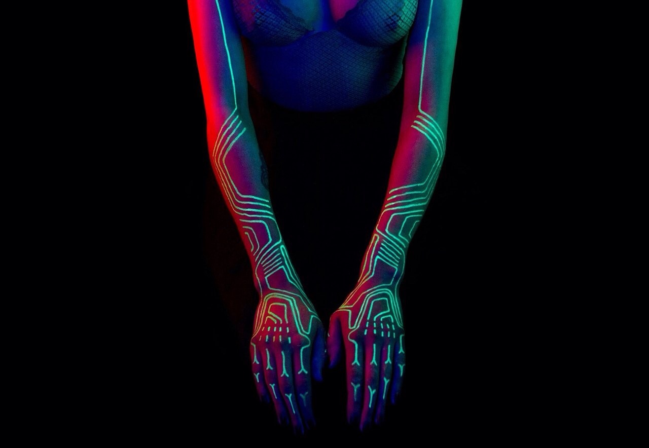 Archillect ID 325837