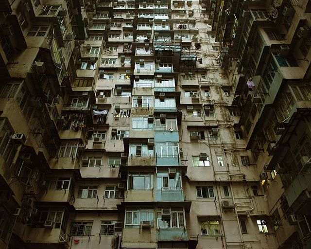 Archillect ID 326045