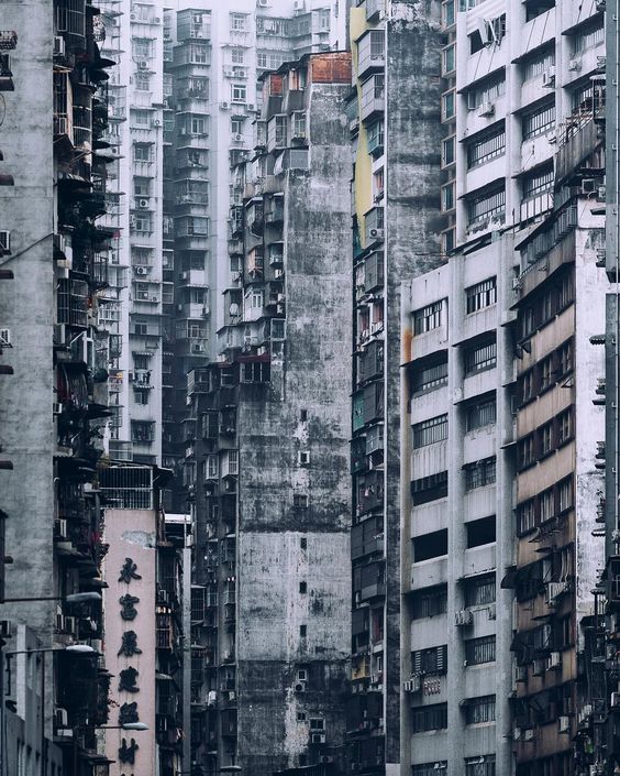 Archillect ID 327412