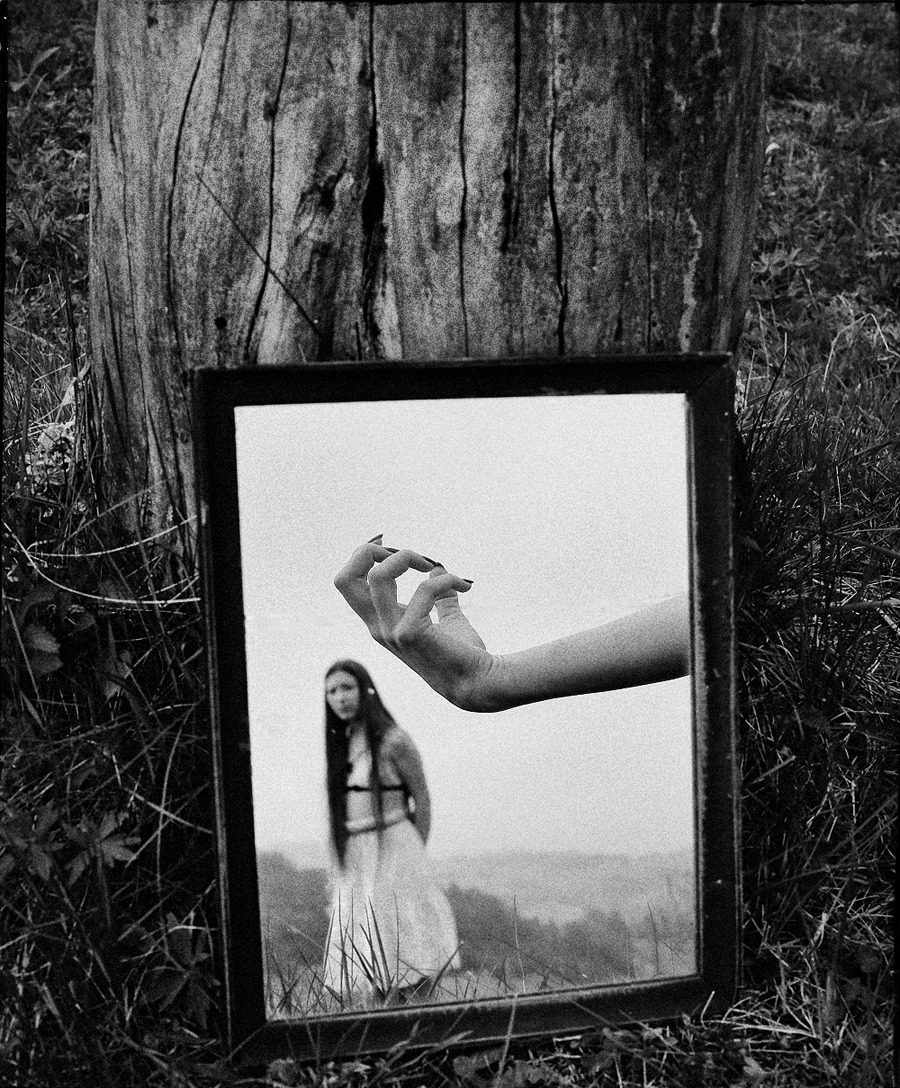 Archillect ID 327750