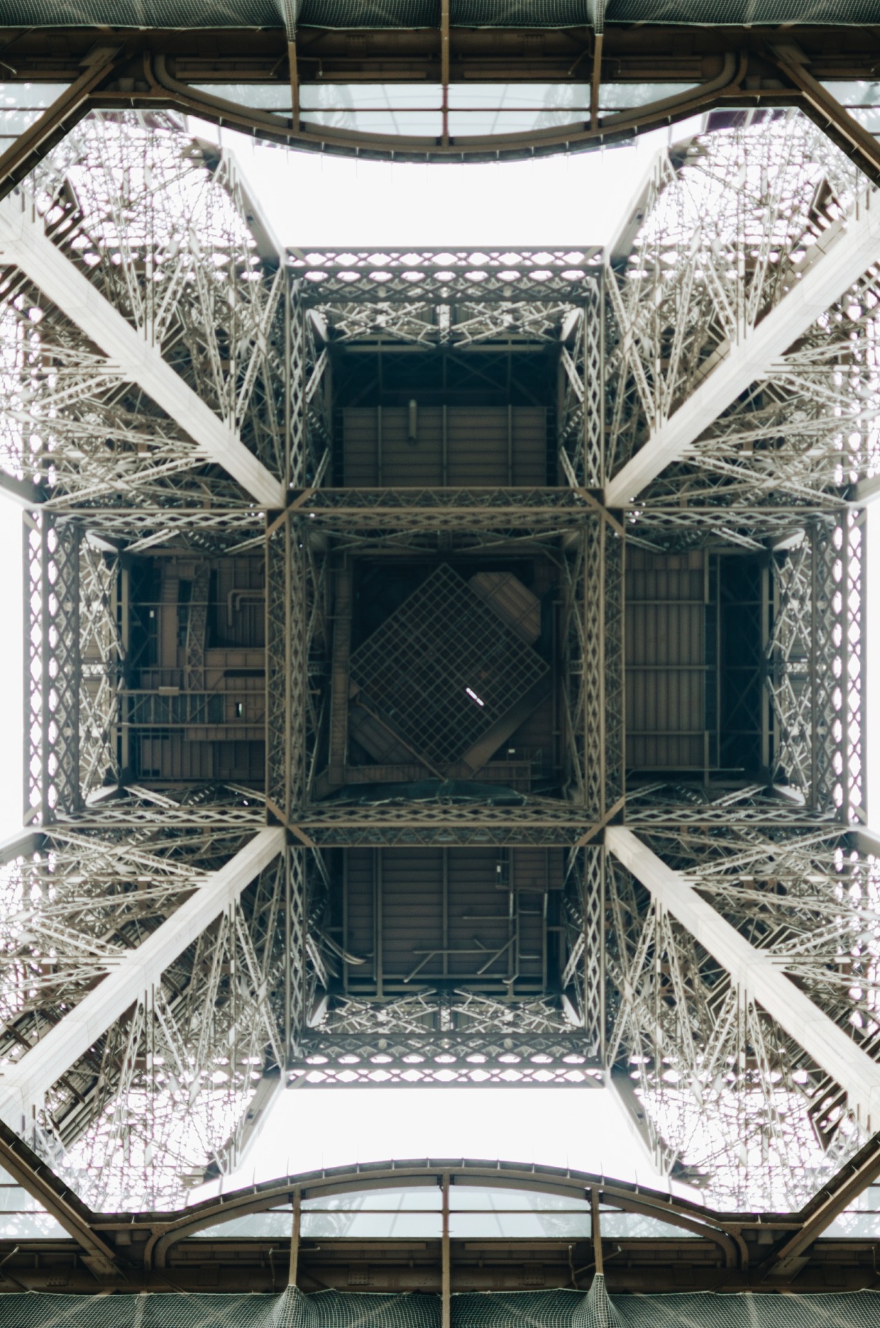 Archillect ID 328028