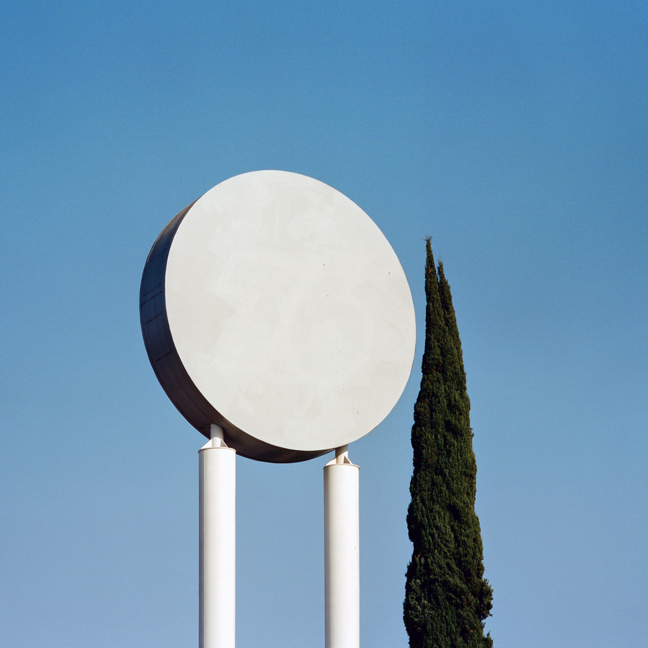 Archillect ID 328450