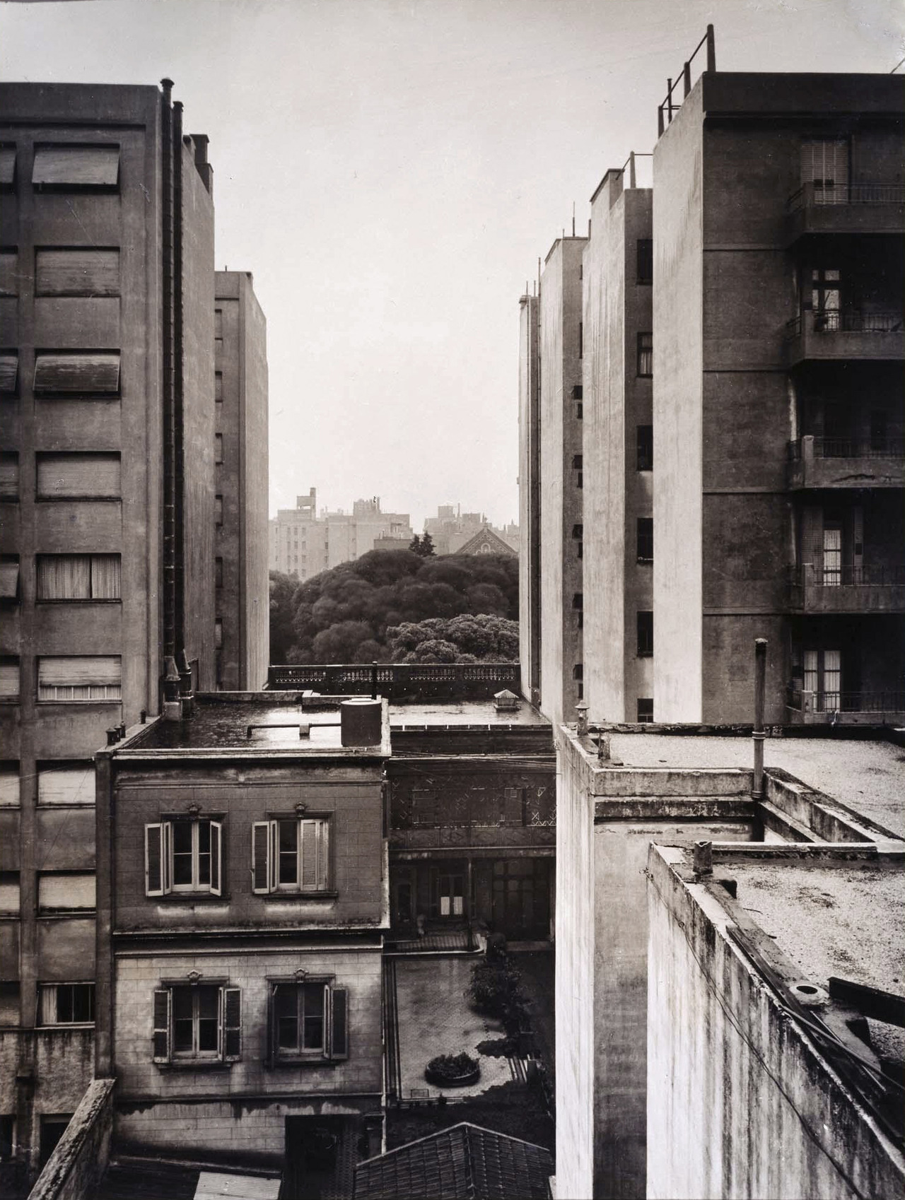 Archillect ID 329336