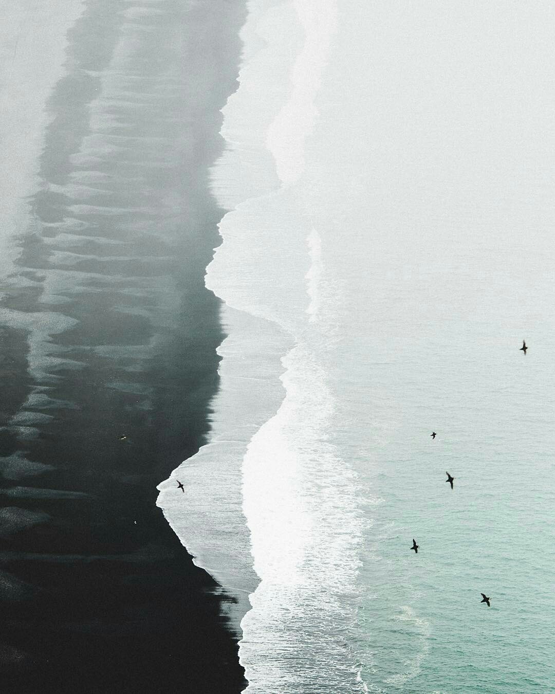 Archillect ID 330338
