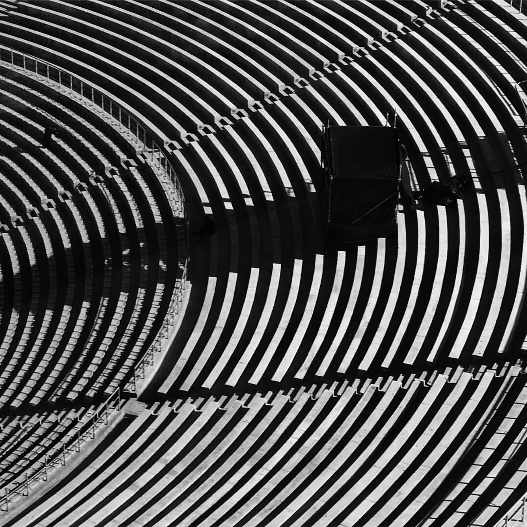 Archillect ID 330939