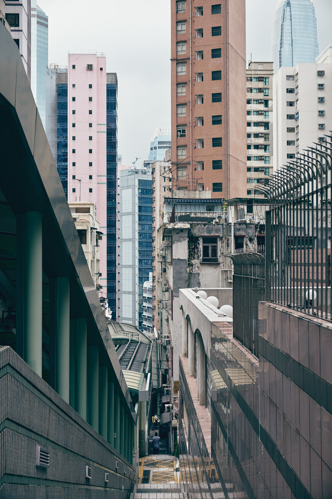 Archillect ID 330998