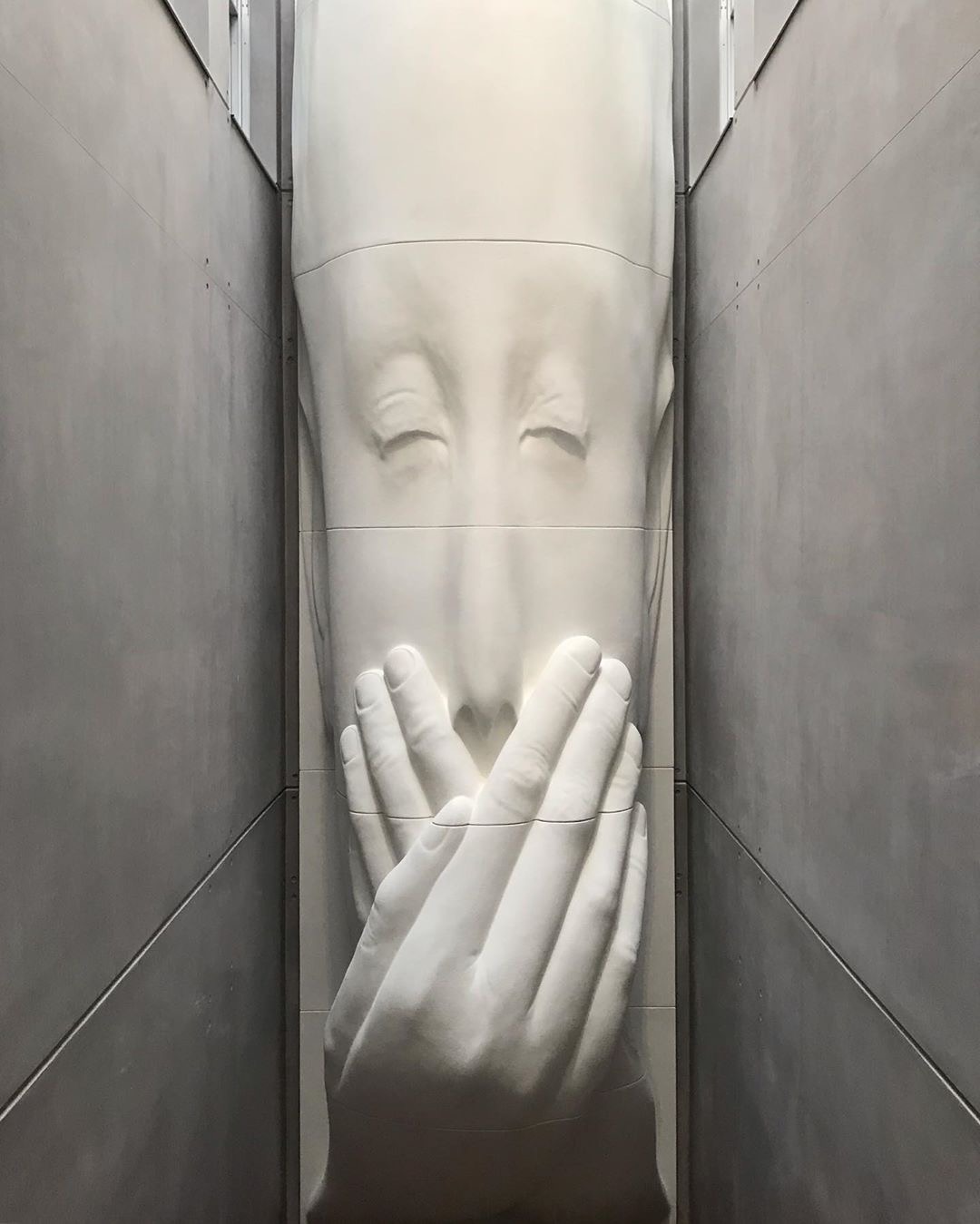Archillect ID 332700