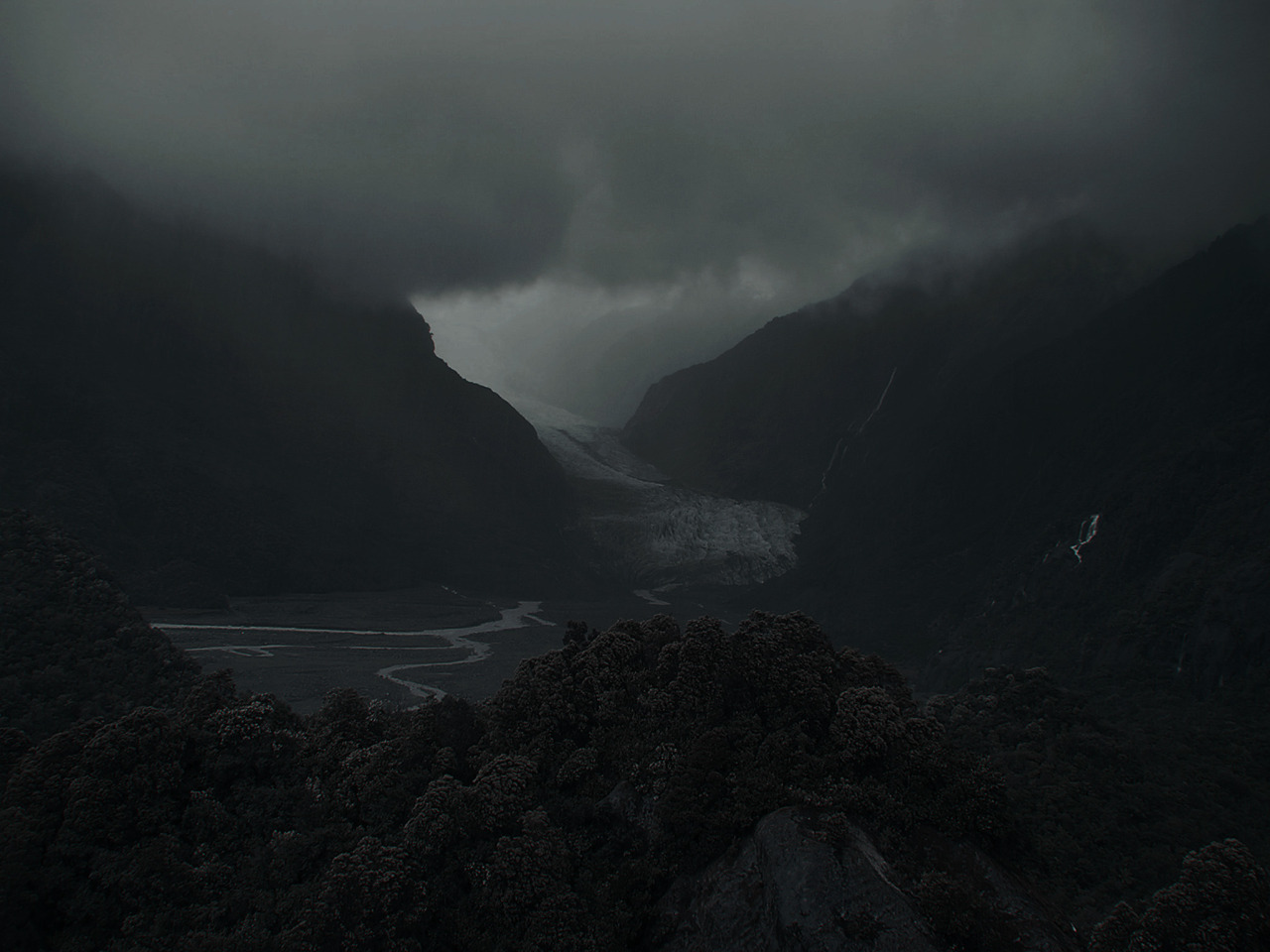 Archillect ID 333164
