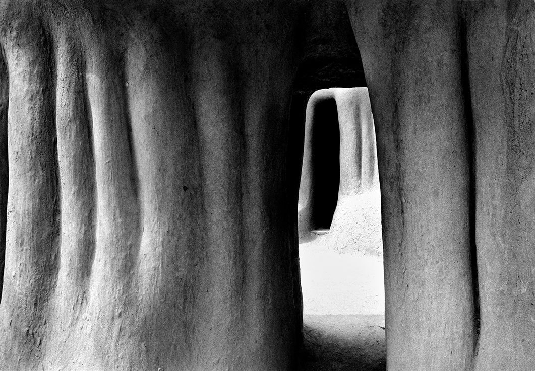 Archillect ID 333676