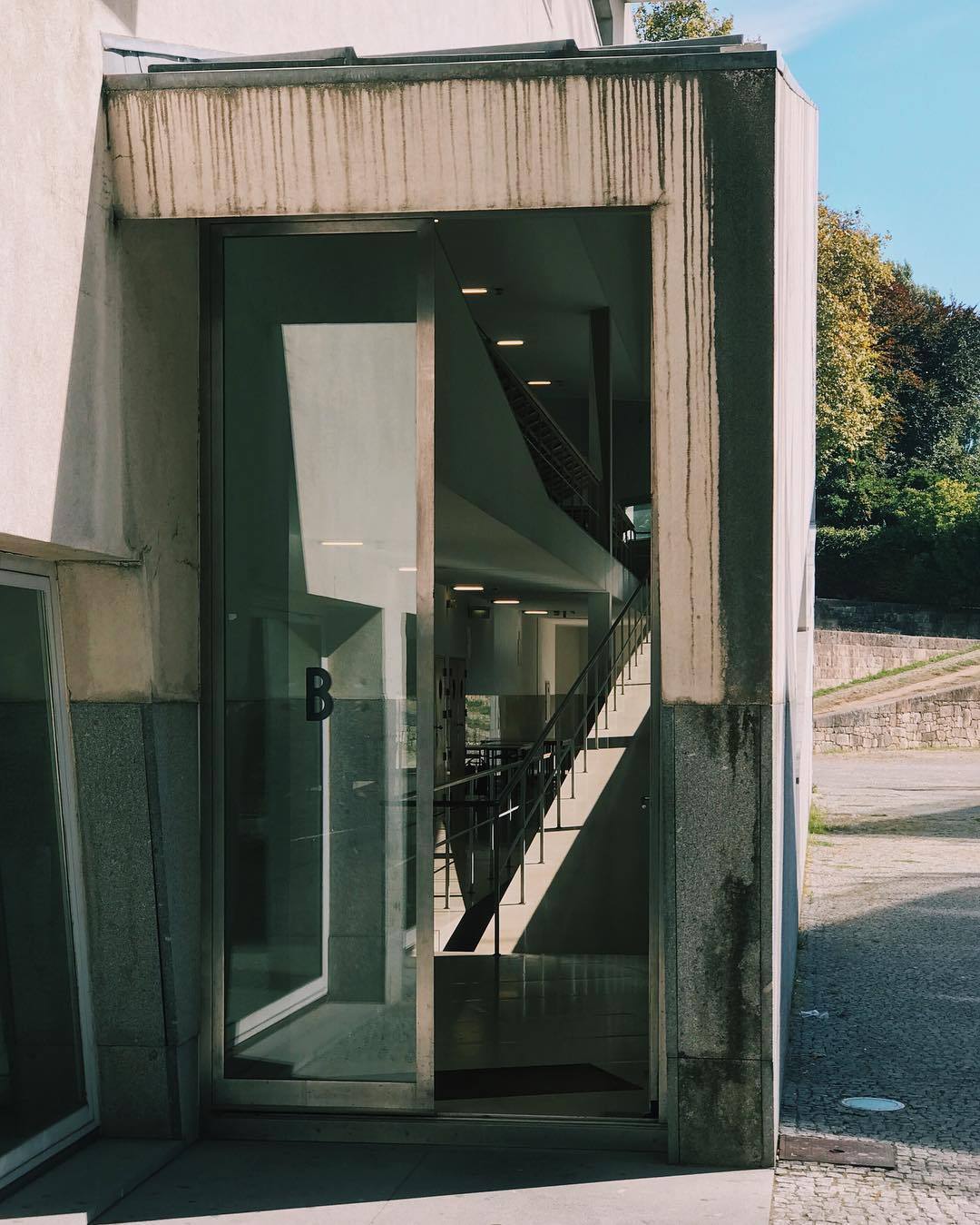 Archillect ID 333704