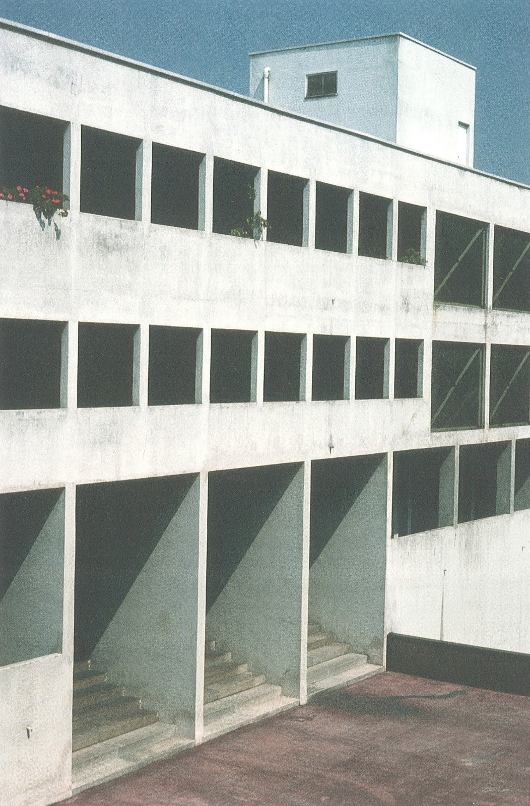 Archillect ID 335822