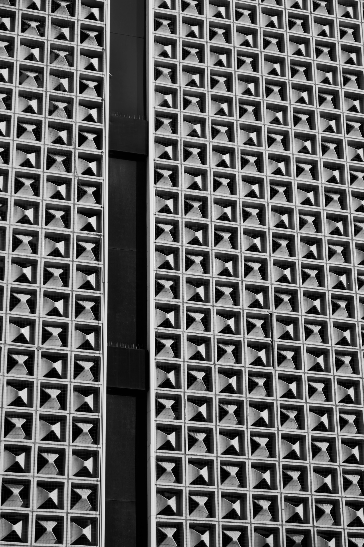 Archillect ID 336302