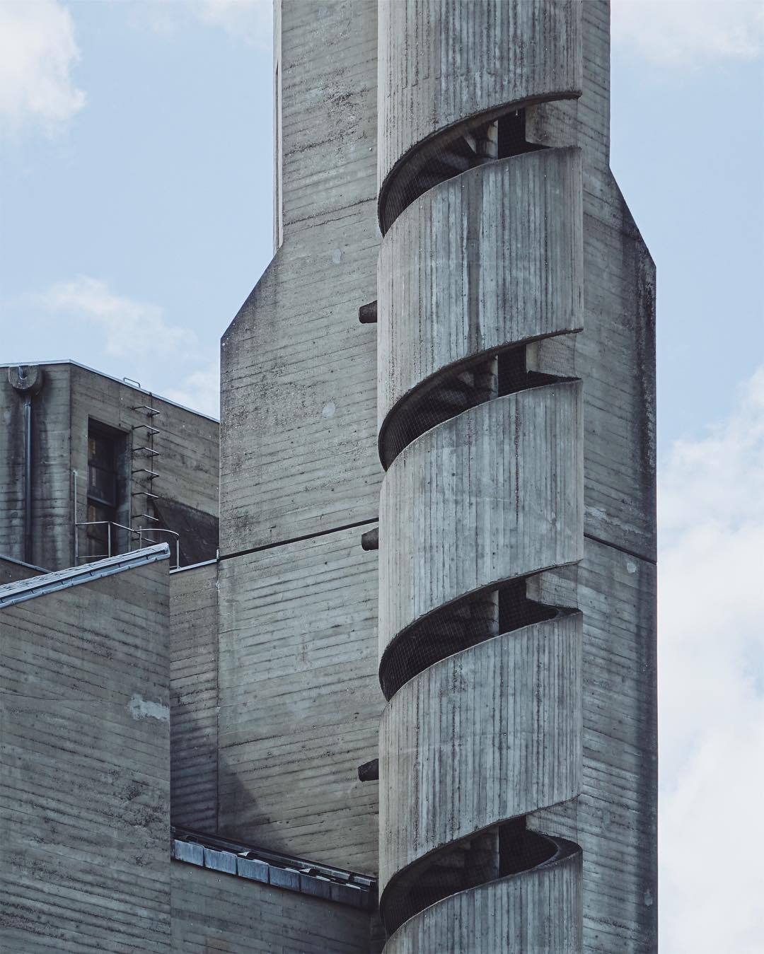 Archillect ID 336710