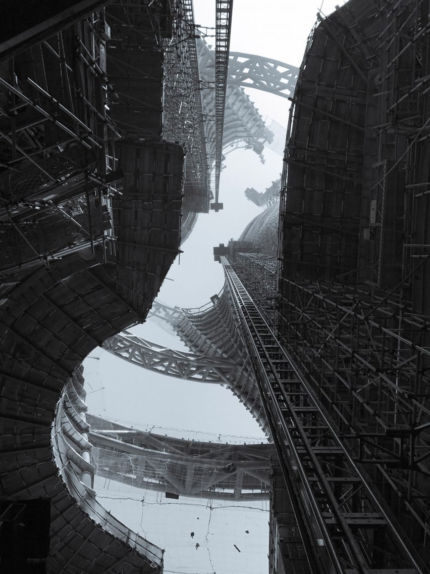 Archillect ID 336946