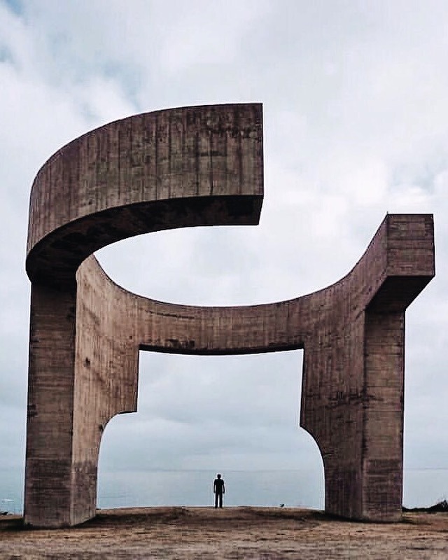 Archillect ID 337324