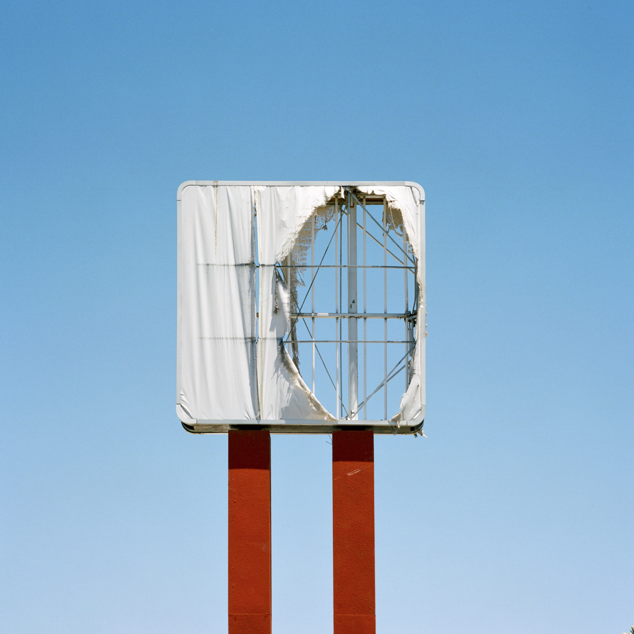 Archillect ID 338908
