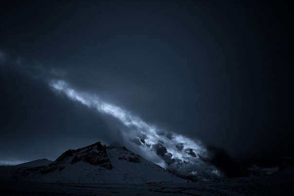 Archillect ID 339993