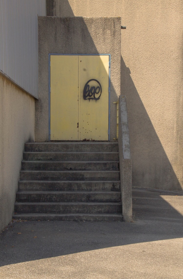 Archillect ID 340468