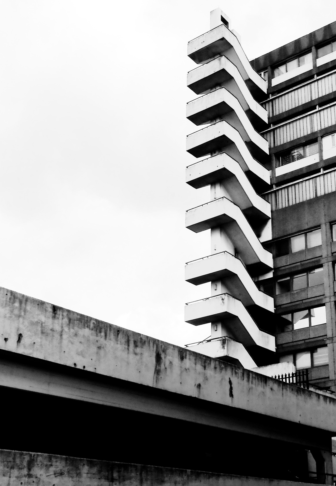 Archillect ID 341333