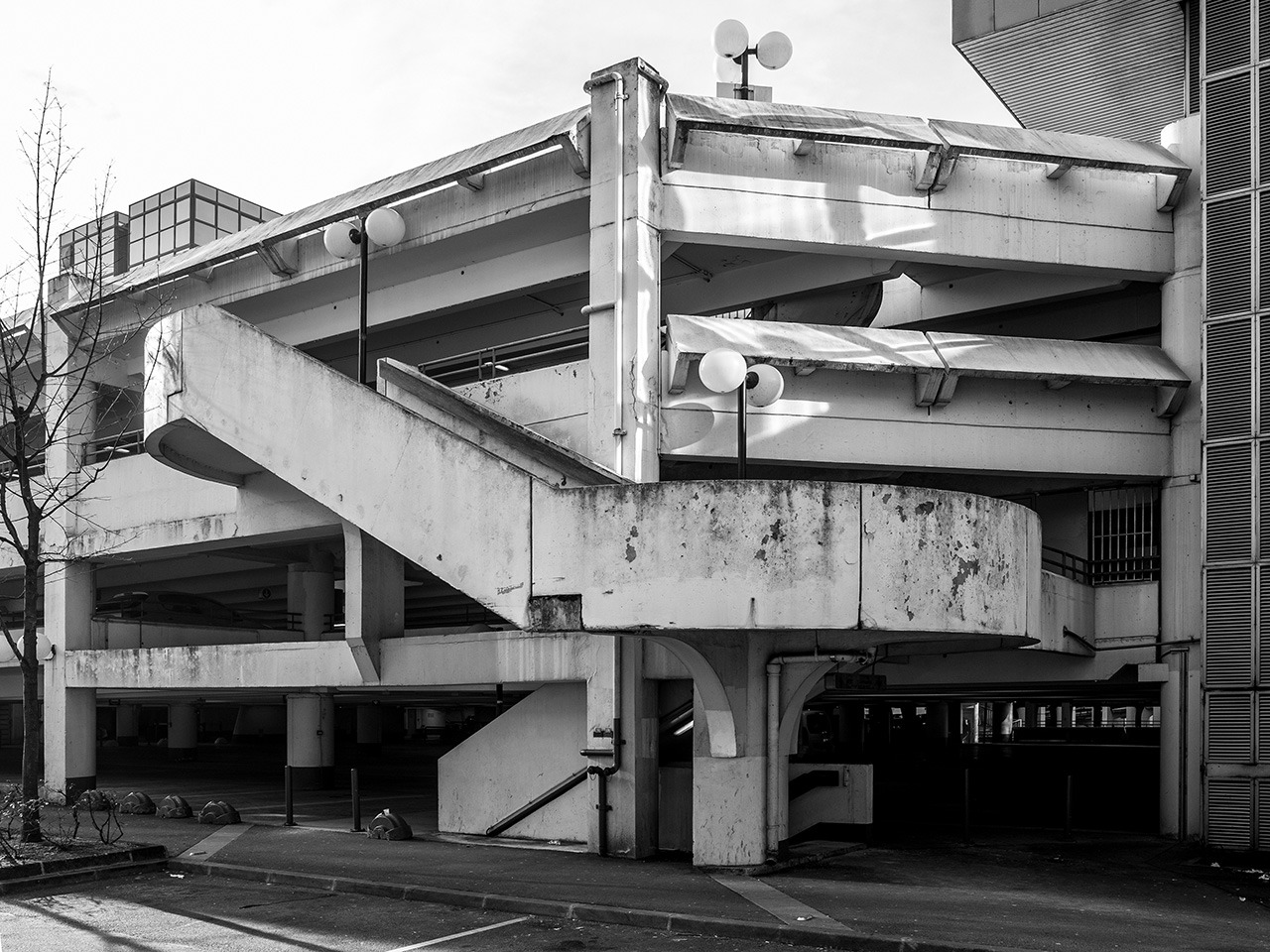 Archillect ID 343360