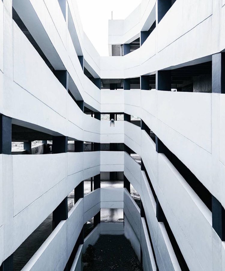 Archillect ID 343893