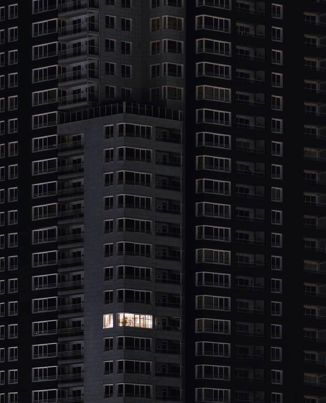 Archillect ID 344930