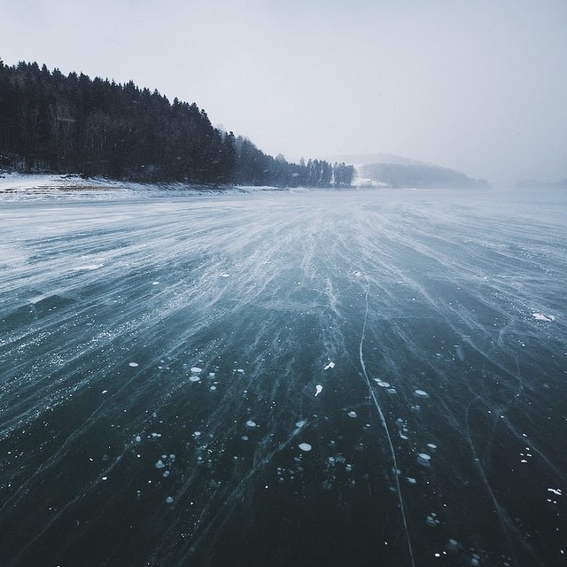 Archillect ID 345147