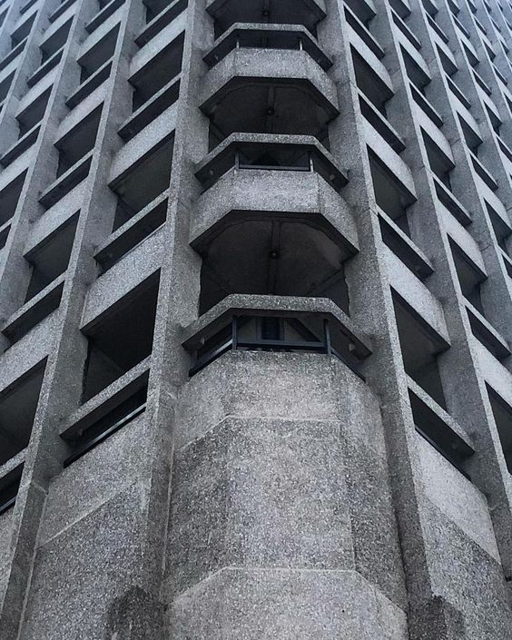 Archillect ID 345957