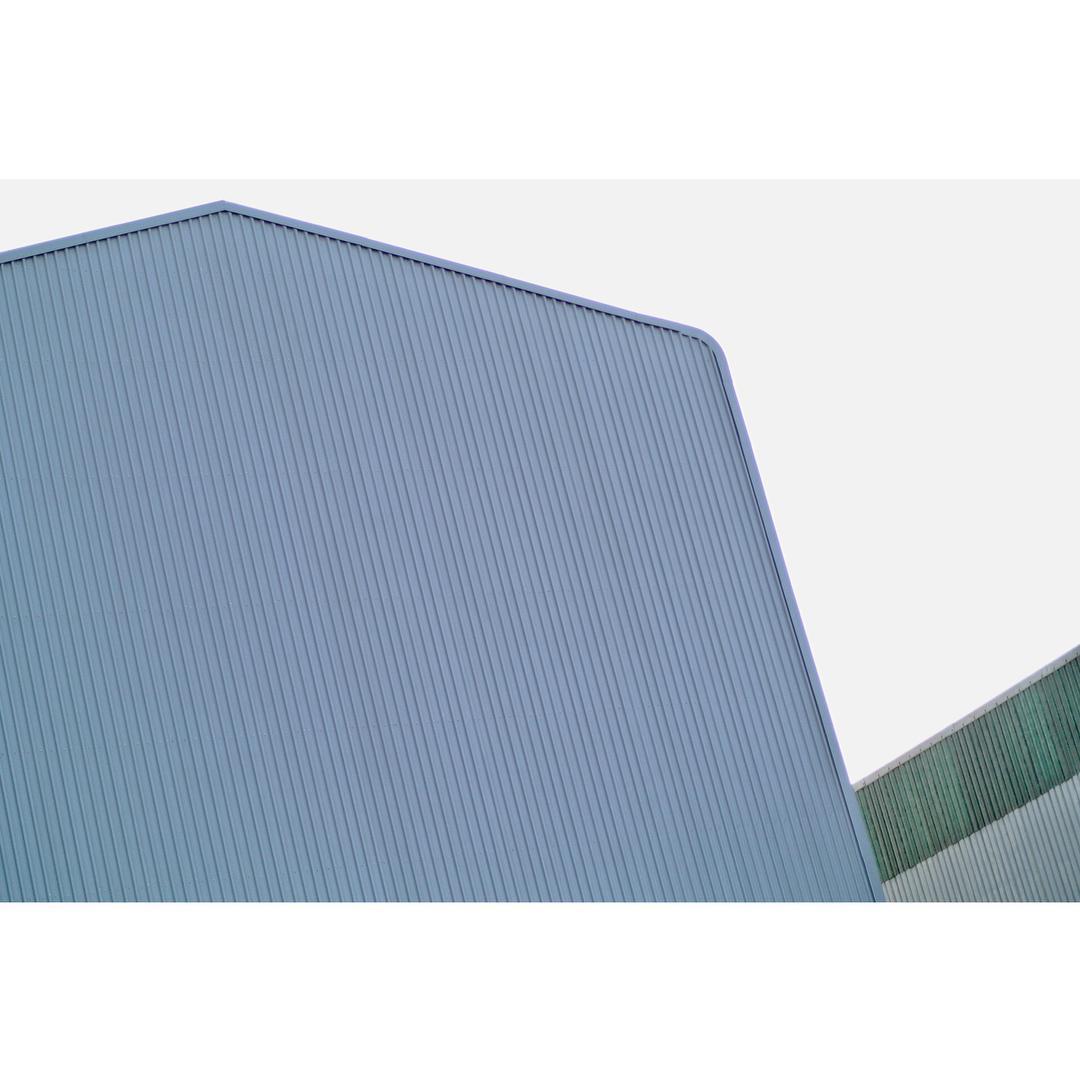 Archillect ID 348525