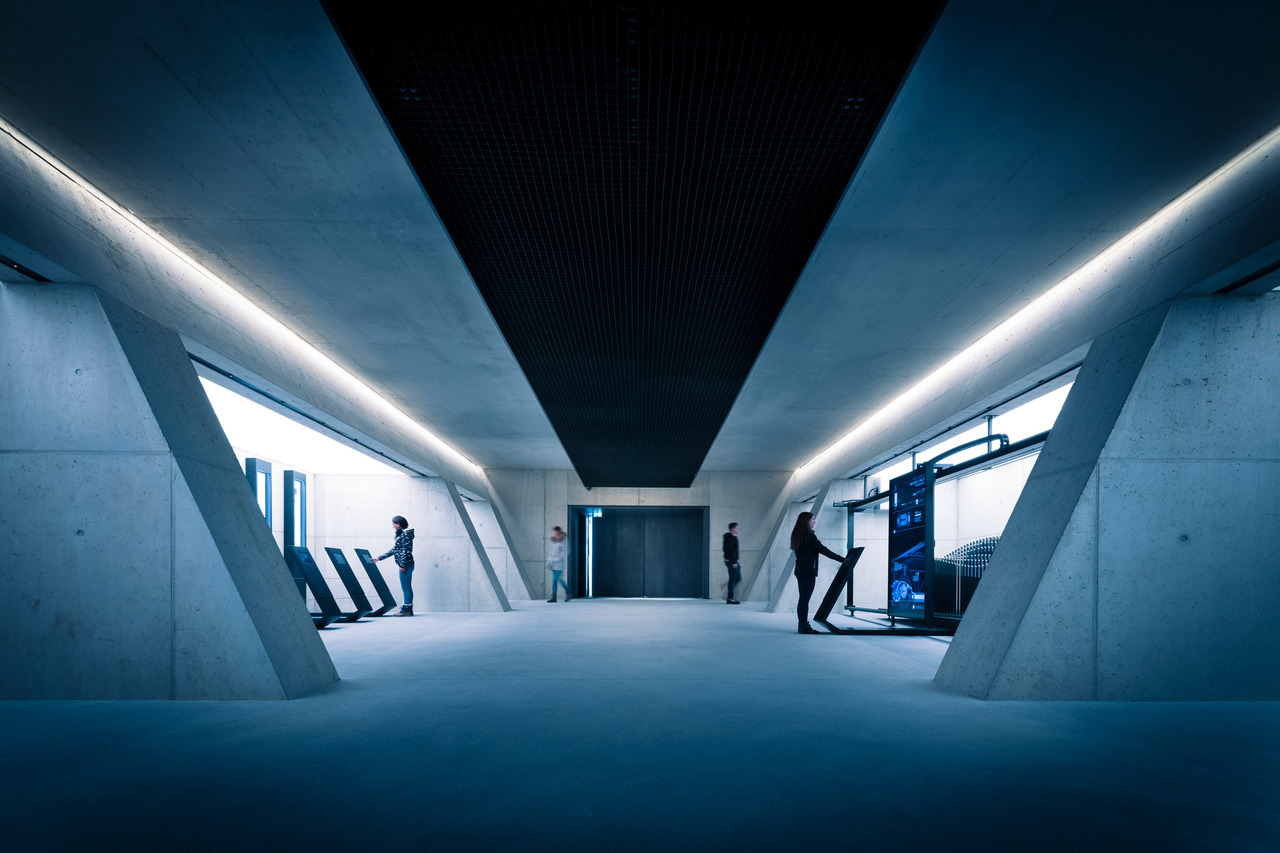 Archillect ID 349737