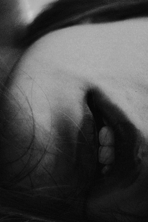 Archillect ID 351410