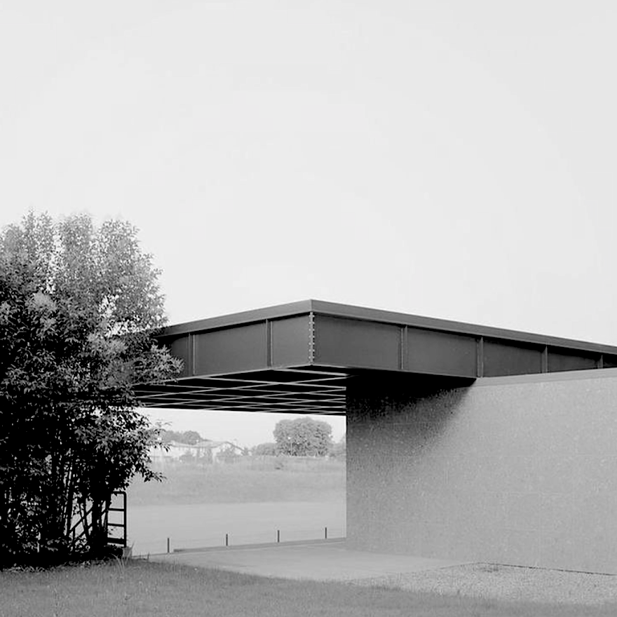 Archillect ID 352440