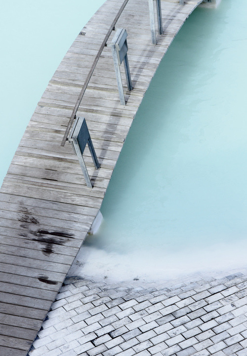 Archillect ID 353073