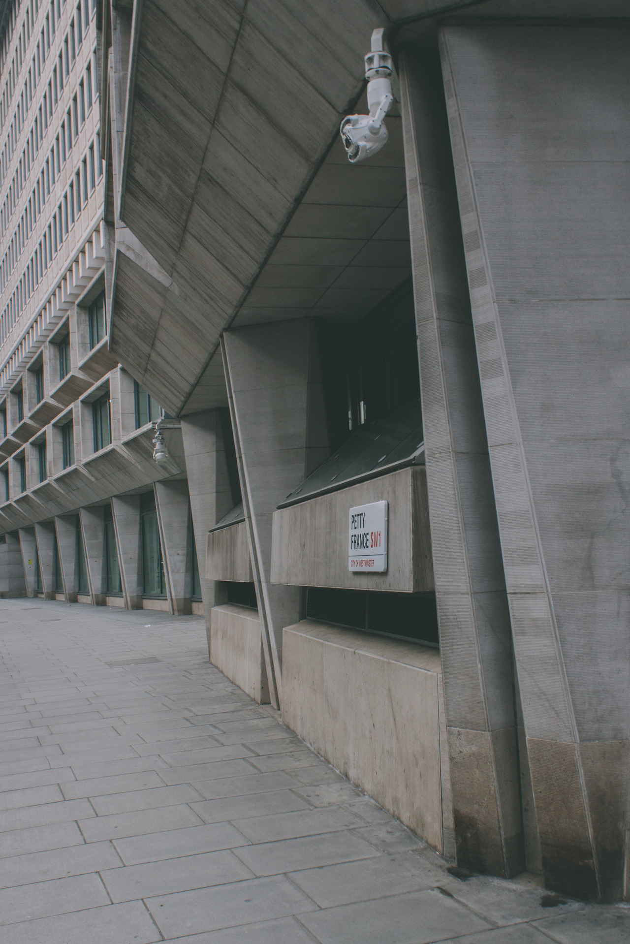 Archillect ID 353524