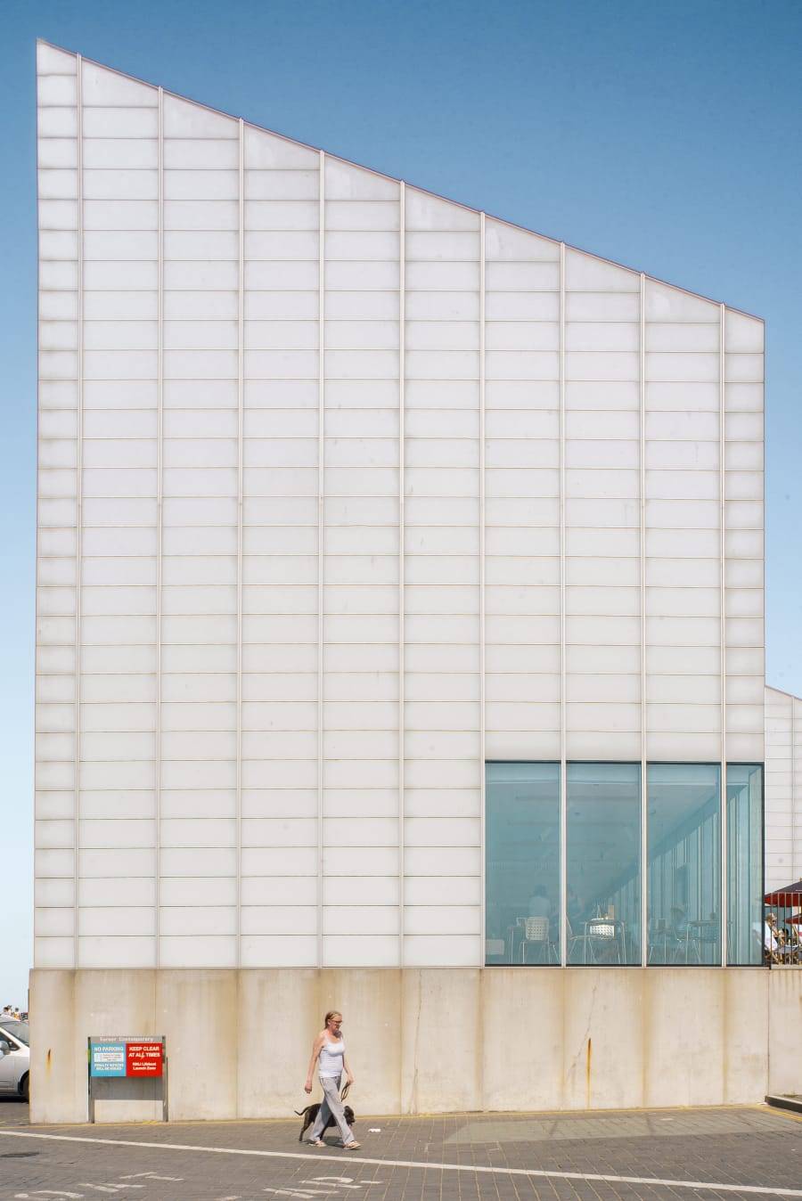 Archillect ID 353815