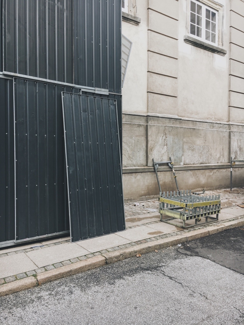 Archillect ID 353994