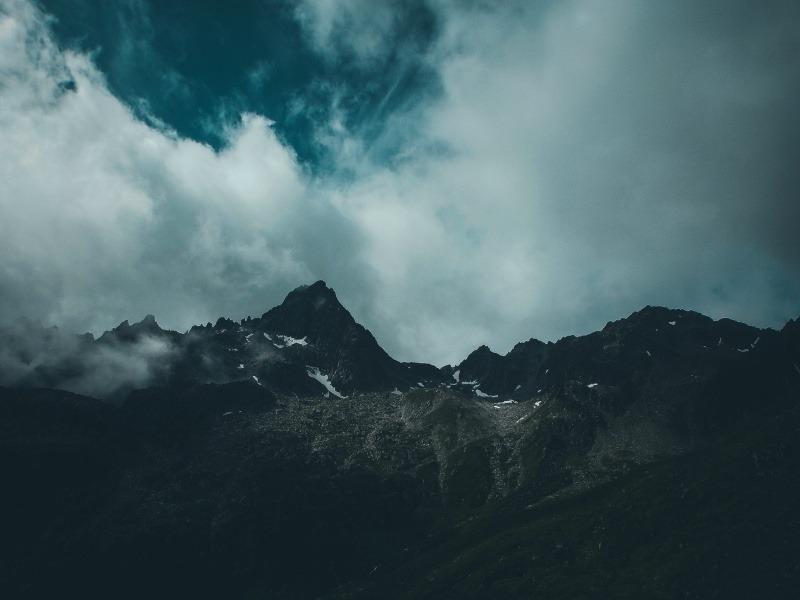 Archillect ID 354987