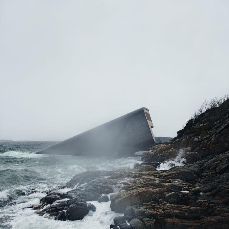 Archillect ID 357261