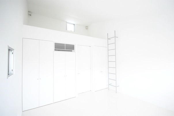 Archillect ID 358195