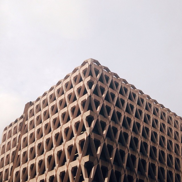 Archillect ID 360030