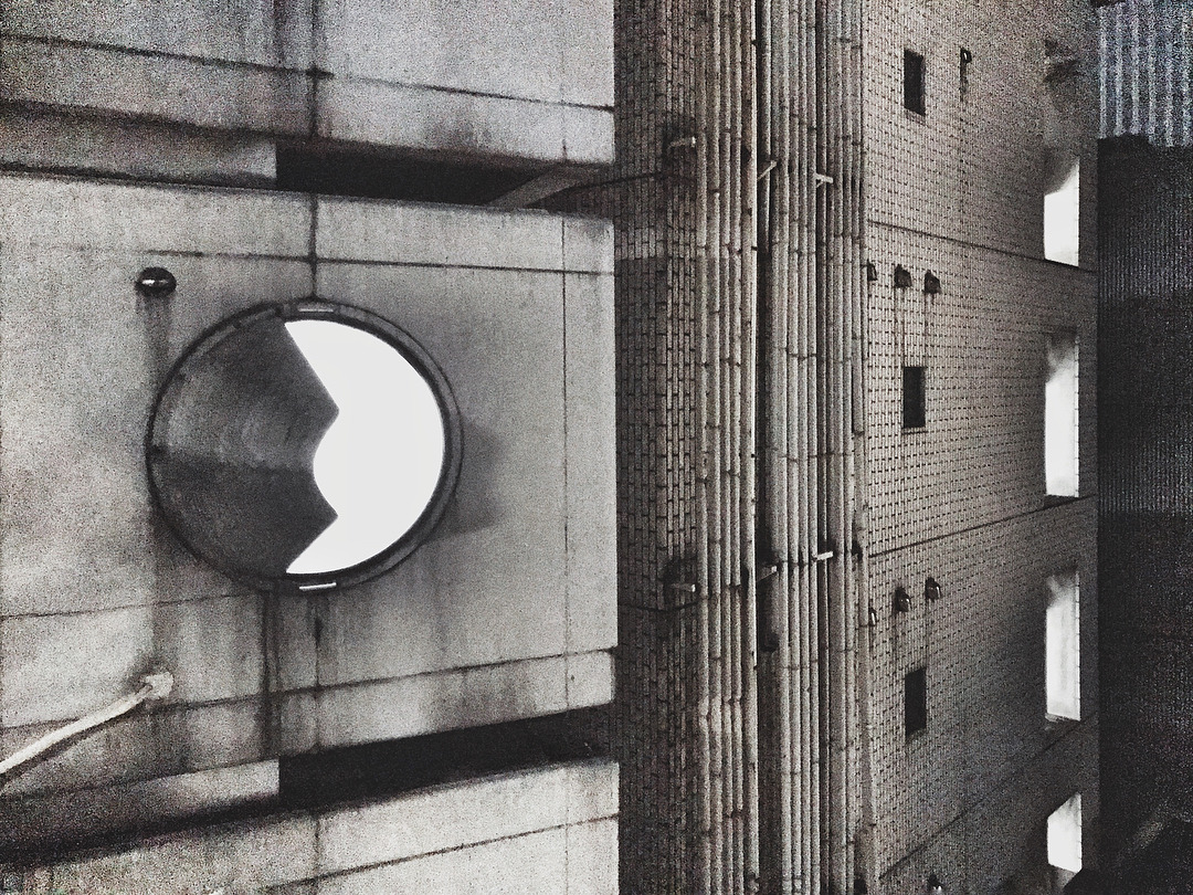 Archillect ID 360877