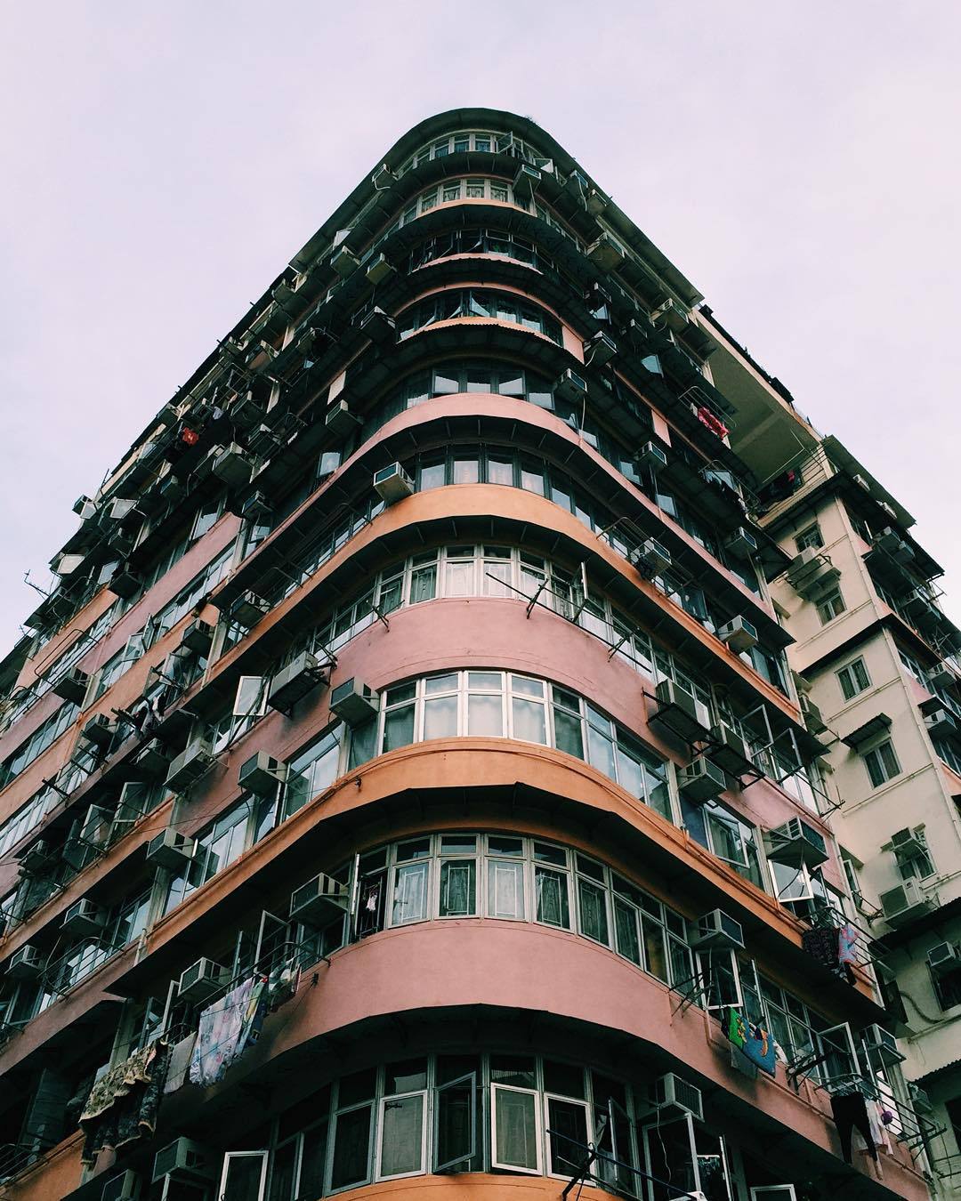 Archillect ID 361869